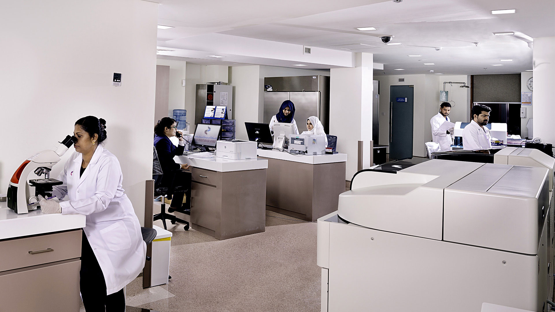 Ала больница. Мусульманская клиника Шифа. Shifa стоматология. Госпиталь в Бахрейне. Больница "Аль-Асада".